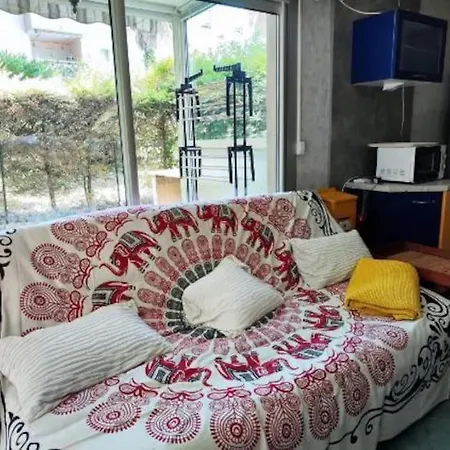 Rez De Jardin 6 Personnes Sur 06 Piscine Et Tennis 아파트 *